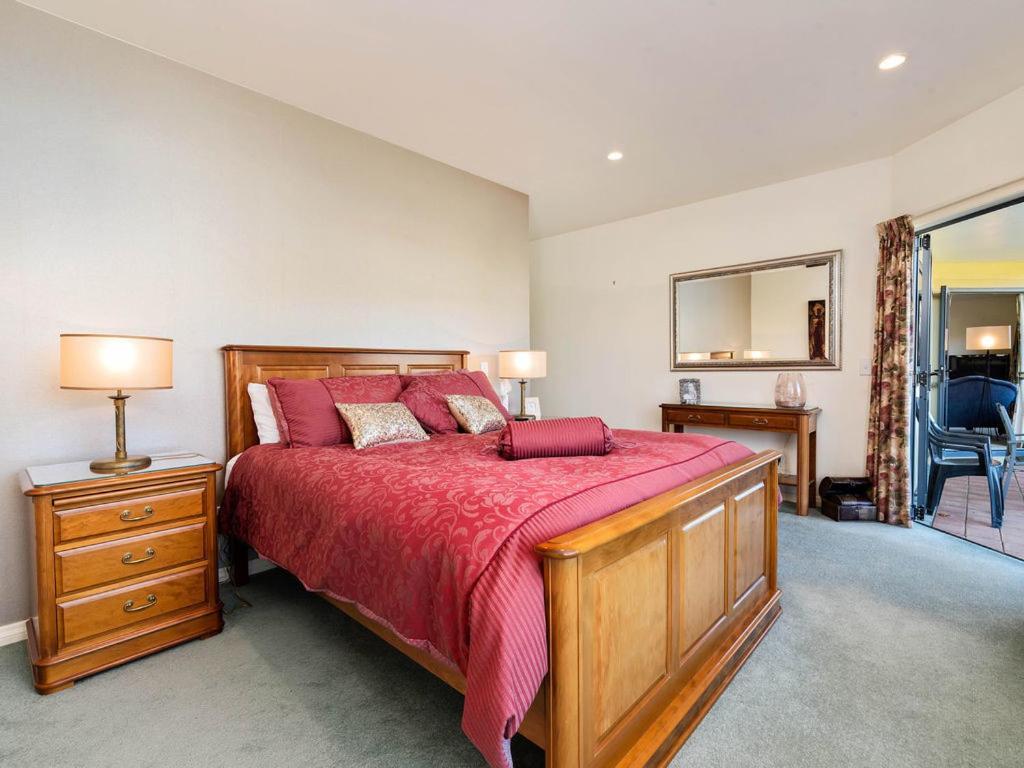 Kawarau Bay View - Cromwell Holiday Home ภายนอก รูปภาพ