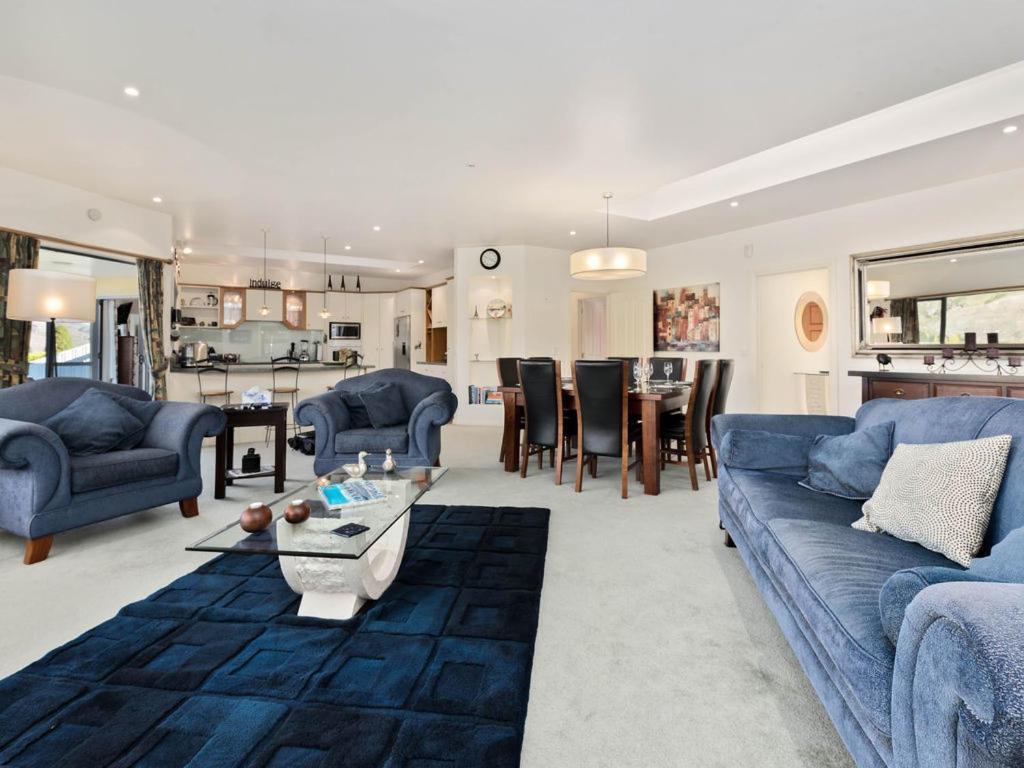 Kawarau Bay View - Cromwell Holiday Home ภายนอก รูปภาพ