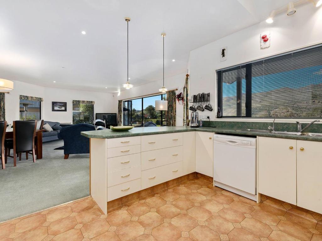 Kawarau Bay View - Cromwell Holiday Home ภายนอก รูปภาพ